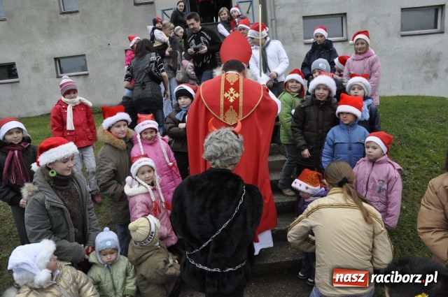Zdjęcie w galerii na portalu naszraciborz.pl: Jak co roku do Mikołaszka wiadomości z regionu
