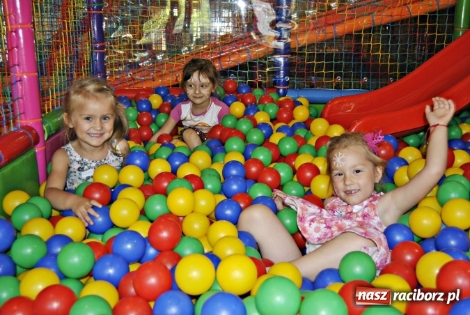 Zdjęcie w galerii na portalu naszraciborz.pl: Crazy Club - kolorowy zawr&oacute;t głowy! wiadomości z regionu