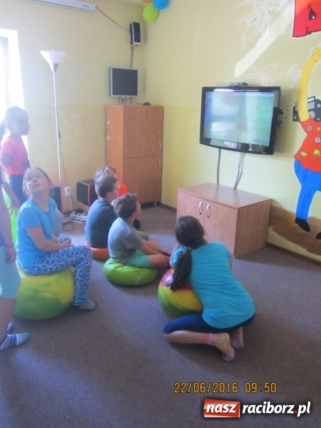 Zdjęcie w galerii na portalu naszraciborz.pl: Crazy Club - kolorowy zawr&oacute;t głowy! wiadomości z regionu