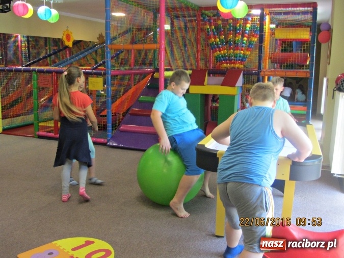 Zdjęcie w galerii na portalu naszraciborz.pl: Crazy Club - kolorowy zawr&oacute;t głowy! wiadomości z regionu