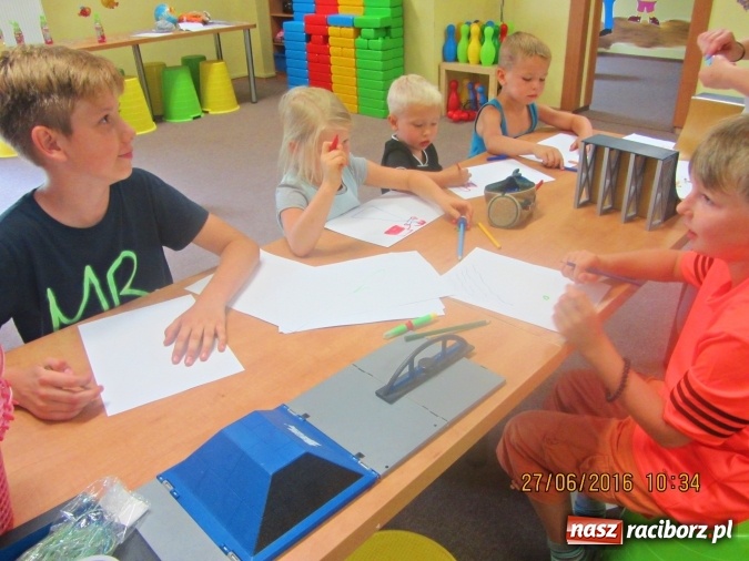 Zdjęcie w galerii na portalu naszraciborz.pl: Crazy Club - kolorowy zawr&oacute;t głowy! wiadomości z regionu