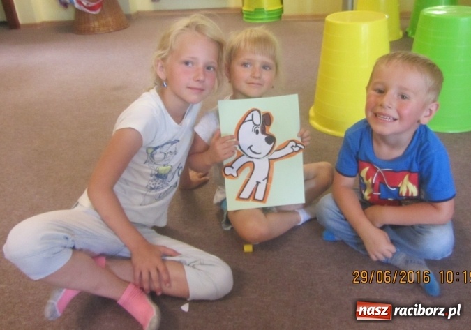 Zdjęcie w galerii na portalu naszraciborz.pl: Crazy Club - kolorowy zawr&oacute;t głowy! wiadomości z regionu