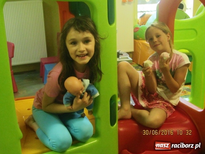 Zdjęcie w galerii na portalu naszraciborz.pl: Crazy Club - kolorowy zawr&oacute;t głowy! wiadomości z regionu