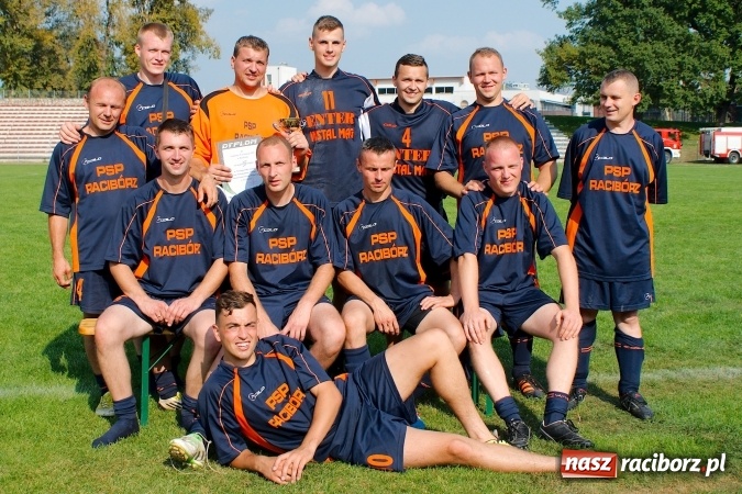 Zdjęcie w galerii na portalu naszraciborz.pl: Strażacy z regionu rywalizowali przy Zamkowej. Reprezentanci PSP Racibórz tuż za podium wiadomości z regionu