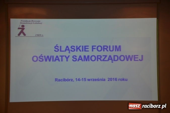Zdjęcie w galerii na portalu naszraciborz.pl: Na Zamku Piastowskim trwa Śląskie Forum Oświaty Samorządowej  wiadomości z regionu