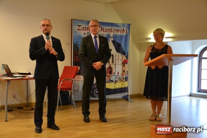 Zdjęcie w galerii na portalu naszraciborz.pl: Na Zamku Piastowskim trwa Śląskie Forum Oświaty Samorządowej  wiadomości z regionu