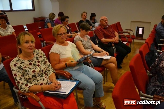 Zdjęcie w galerii na portalu naszraciborz.pl: Na Zamku Piastowskim trwa Śląskie Forum Oświaty Samorządowej  wiadomości z regionu