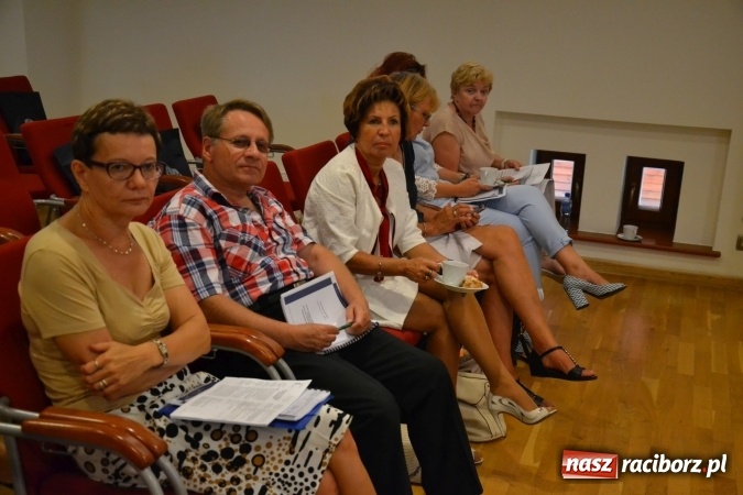 Zdjęcie w galerii na portalu naszraciborz.pl: Na Zamku Piastowskim trwa Śląskie Forum Oświaty Samorządowej  wiadomości z regionu