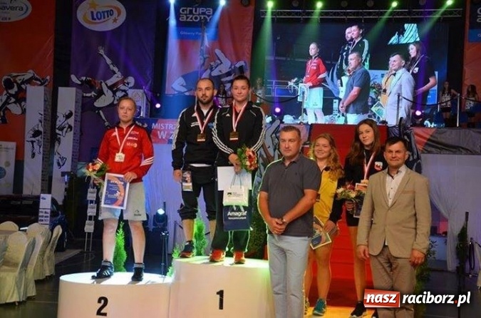 Zdjęcie w galerii na portalu naszraciborz.pl: Sebastian Jezierzański i Agata Tatar Mistrzami Polski seniorów wiadomości z regionu