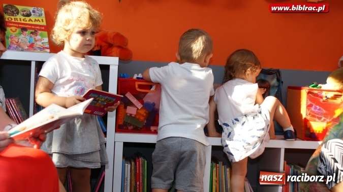 Zdjęcie w galerii na portalu naszraciborz.pl: Klub Malucha: zabawy w wiejskiej zagrodzie  wiadomości z regionu