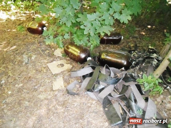 Zdjęcie w galerii na portalu naszraciborz.pl: Niebezpieczne odpady w Rzuchowie - gmina prosi o pomoc w znalezieniu ich właściciela  wiadomości z regionu