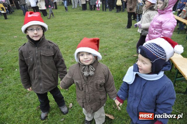Zdjęcie w galerii na portalu naszraciborz.pl: Przed świętami u plebana wiadomości z regionu