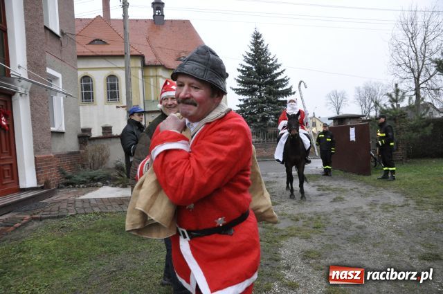 Zdjęcie w galerii na portalu naszraciborz.pl: Przed świętami u plebana wiadomości z regionu