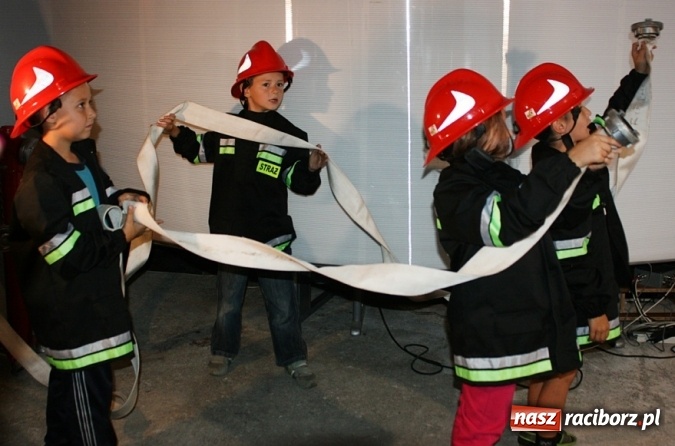 Zdjęcie w galerii na portalu naszraciborz.pl: Uroczyste otwarcie Centrum Edukacji Przeciwpożarowej w Chorzowie wiadomości z regionu