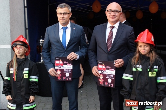 Zdjęcie w galerii na portalu naszraciborz.pl: Uroczyste otwarcie Centrum Edukacji Przeciwpożarowej w Chorzowie wiadomości z regionu