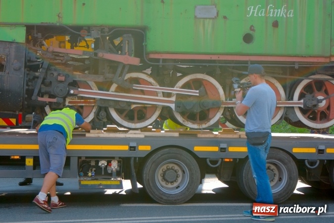 Zdjęcie w galerii na portalu naszraciborz.pl: Operacja Tw53 Halinka. Zobacz na zdjęciach, jak przygotowano parowóz do transportu wiadomości z regionu