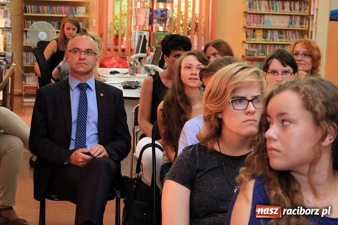 Zdjęcie w galerii na portalu naszraciborz.pl: Foto-konfrontacje w raciborskiej bibliotece  wiadomości z regionu