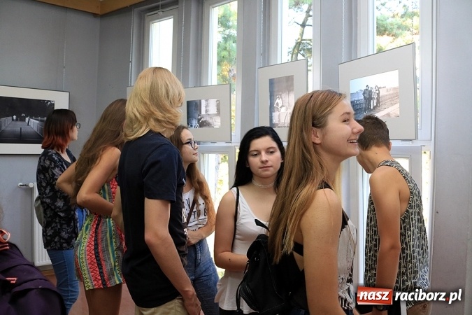 Zdjęcie w galerii na portalu naszraciborz.pl: Foto-konfrontacje w raciborskiej bibliotece  wiadomości z regionu