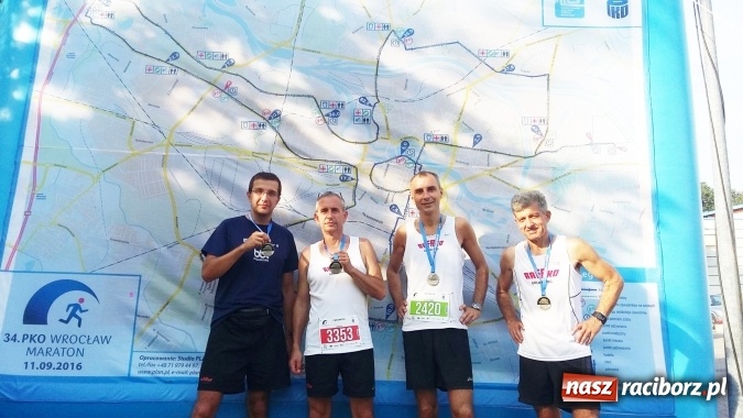 Zdjęcie w galerii na portalu naszraciborz.pl: Krzysztof Jeremicz i Jan Wilczek z Rafako zdobyli Koronę Maratonów Polskich  wiadomości z regionu