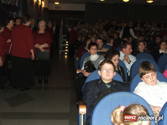 Zdjęcie w galerii na portalu naszraciborz.pl: Po niemiecku na skrzypeczkach i na tarce wiadomości z regionu