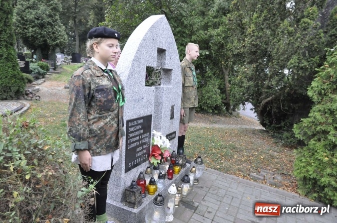 Zdjęcie w galerii na portalu naszraciborz.pl: 17 września 1939 roku - Racibórz pamięta! Apel Sybiraków na Jeruzalem wiadomości z regionu