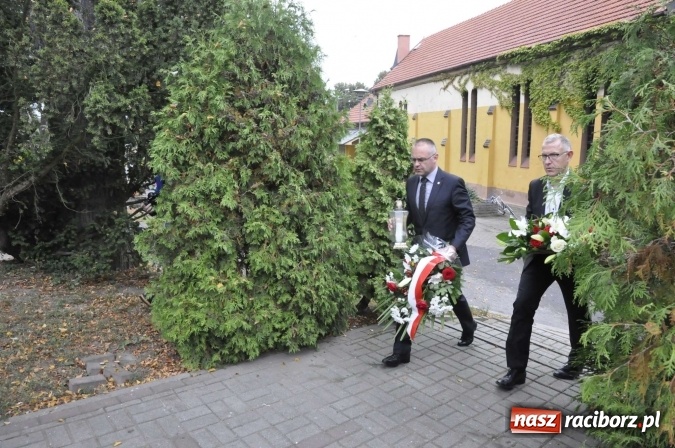 Zdjęcie w galerii na portalu naszraciborz.pl: 17 września 1939 roku - Racibórz pamięta! Apel Sybiraków na Jeruzalem wiadomości z regionu