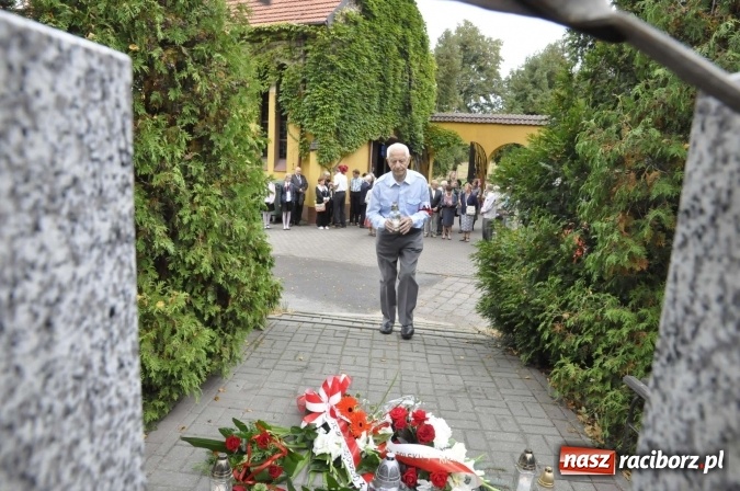 Zdjęcie w galerii na portalu naszraciborz.pl: 17 września 1939 roku - Racibórz pamięta! Apel Sybiraków na Jeruzalem wiadomości z regionu