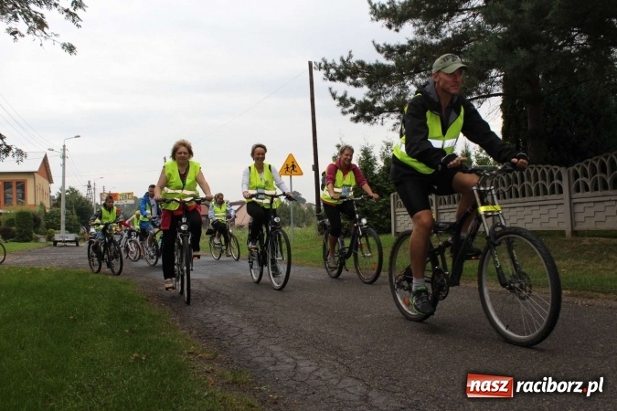 Zdjęcie w galerii na portalu naszraciborz.pl: Mieszkańcy gminy Kornowac i Czesi na rowerach uczcili 10-lecie współpracy  wiadomości z regionu