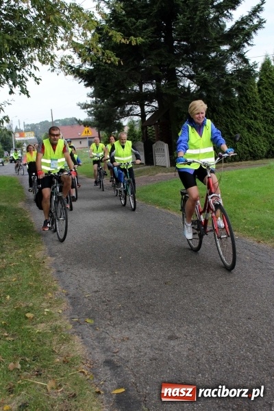 Zdjęcie w galerii na portalu naszraciborz.pl: Mieszkańcy gminy Kornowac i Czesi na rowerach uczcili 10-lecie współpracy  wiadomości z regionu