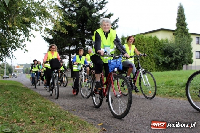 Zdjęcie w galerii na portalu naszraciborz.pl: Mieszkańcy gminy Kornowac i Czesi na rowerach uczcili 10-lecie współpracy  wiadomości z regionu