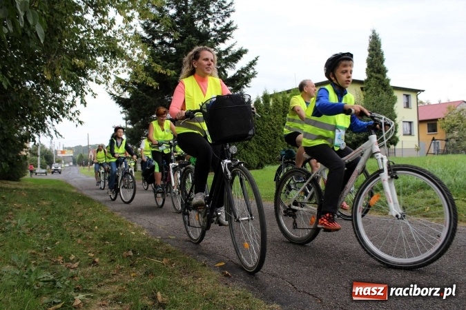 Zdjęcie w galerii na portalu naszraciborz.pl: Mieszkańcy gminy Kornowac i Czesi na rowerach uczcili 10-lecie współpracy  wiadomości z regionu