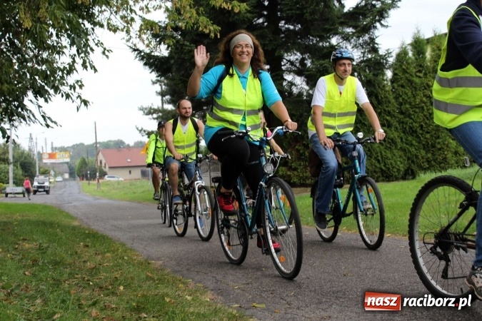 Zdjęcie w galerii na portalu naszraciborz.pl: Mieszkańcy gminy Kornowac i Czesi na rowerach uczcili 10-lecie współpracy  wiadomości z regionu