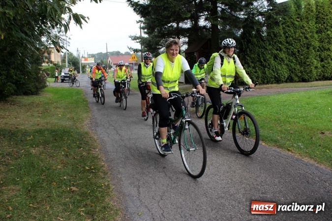 Zdjęcie w galerii na portalu naszraciborz.pl: Mieszkańcy gminy Kornowac i Czesi na rowerach uczcili 10-lecie współpracy  wiadomości z regionu