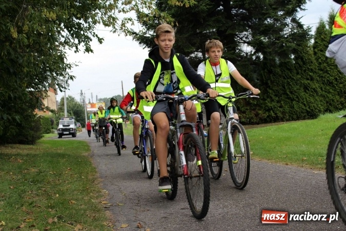 Zdjęcie w galerii na portalu naszraciborz.pl: Mieszkańcy gminy Kornowac i Czesi na rowerach uczcili 10-lecie współpracy  wiadomości z regionu
