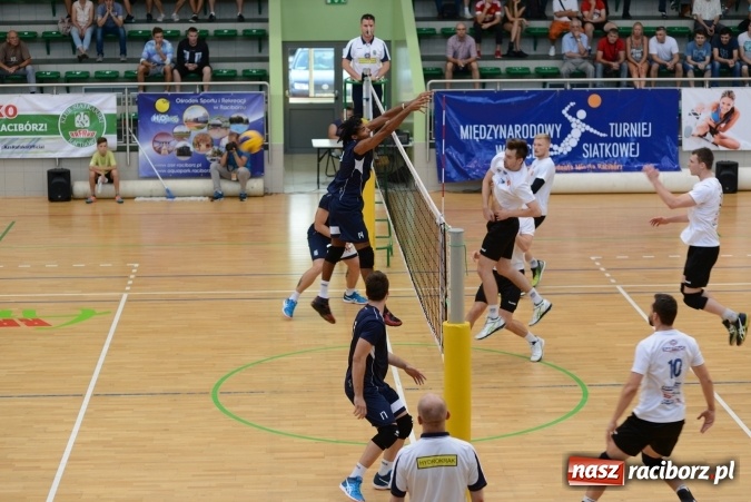 Zdjęcie w galerii na portalu naszraciborz.pl: Wygrana Austriaków na otwarcie zmagań w Raciborzu wiadomości z regionu