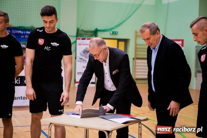 Zdjęcie w galerii na portalu naszraciborz.pl: Mistrzowskie starcie dla ZAKSY Kędzierzyn-Koźle. Wygrana Jastrzębskiego Węgla wiadomości z regionu