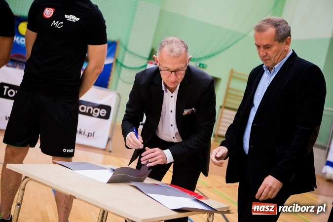 Zdjęcie w galerii na portalu naszraciborz.pl: Mistrzowskie starcie dla ZAKSY Kędzierzyn-Koźle. Wygrana Jastrzębskiego Węgla wiadomości z regionu