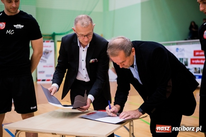 Zdjęcie w galerii na portalu naszraciborz.pl: Mistrzowskie starcie dla ZAKSY Kędzierzyn-Koźle. Wygrana Jastrzębskiego Węgla wiadomości z regionu