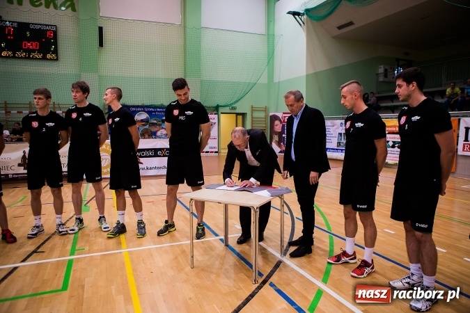 Zdjęcie w galerii na portalu naszraciborz.pl: Mistrzowskie starcie dla ZAKSY Kędzierzyn-Koźle. Wygrana Jastrzębskiego Węgla wiadomości z regionu