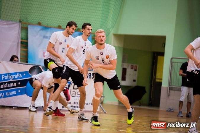 Zdjęcie w galerii na portalu naszraciborz.pl: Mistrzowskie starcie dla ZAKSY Kędzierzyn-Koźle. Wygrana Jastrzębskiego Węgla wiadomości z regionu