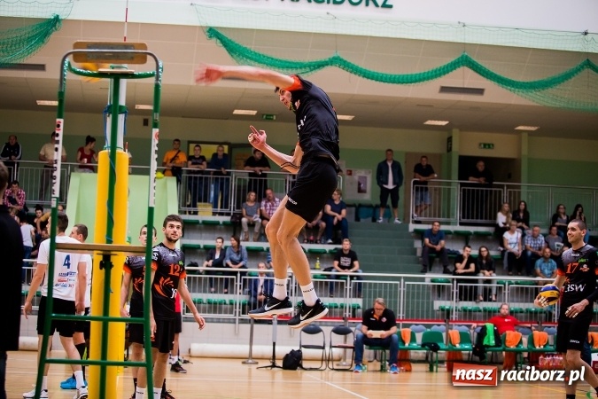 Zdjęcie w galerii na portalu naszraciborz.pl: Mistrzowskie starcie dla ZAKSY Kędzierzyn-Koźle. Wygrana Jastrzębskiego Węgla wiadomości z regionu