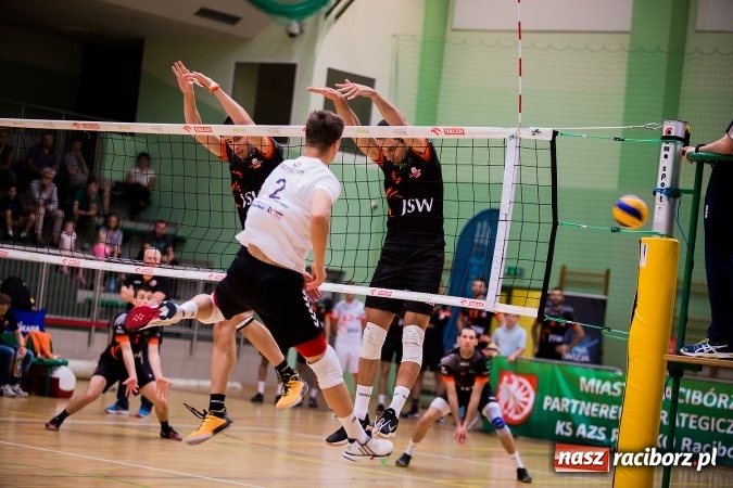 Zdjęcie w galerii na portalu naszraciborz.pl: Mistrzowskie starcie dla ZAKSY Kędzierzyn-Koźle. Wygrana Jastrzębskiego Węgla wiadomości z regionu