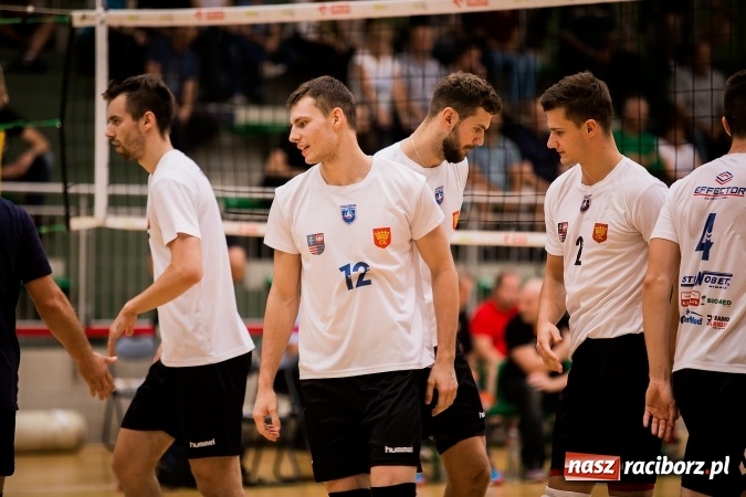 Zdjęcie w galerii na portalu naszraciborz.pl: Mistrzowskie starcie dla ZAKSY Kędzierzyn-Koźle. Wygrana Jastrzębskiego Węgla wiadomości z regionu