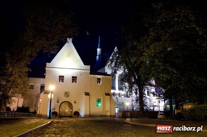 Zdjęcie w galerii na portalu naszraciborz.pl: Będzie jaśniej i taniej! Ratusz myśli o oświetleniu ulicznym trzech ważnych dróg wylotowych wiadomości z regionu