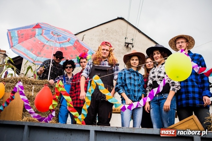 Zdjęcie w galerii na portalu naszraciborz.pl: Niebo łaskawe dla Zabełkowa. Dożynki gminy Krzyżanowice FOTOREPORTAŻ wiadomości z regionu