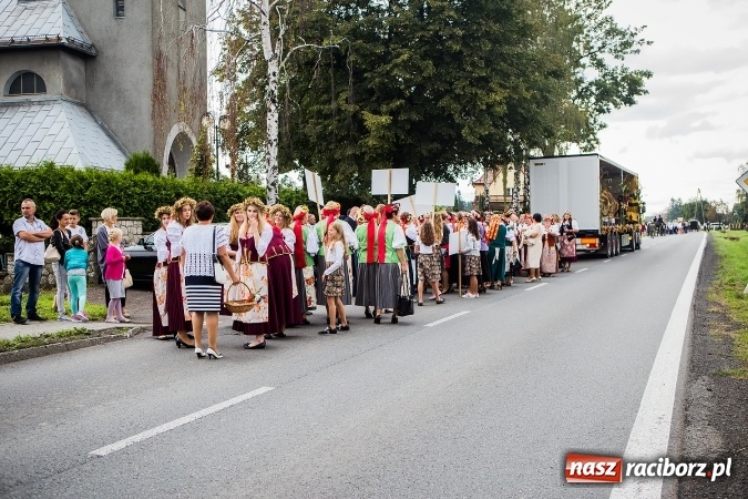 Zdjęcie w galerii na portalu naszraciborz.pl: Niebo łaskawe dla Zabełkowa. Dożynki gminy Krzyżanowice FOTOREPORTAŻ wiadomości z regionu
