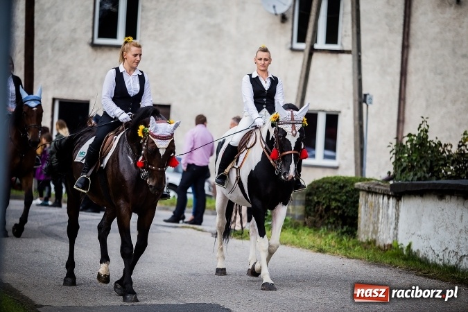 Zdjęcie w galerii na portalu naszraciborz.pl: Niebo łaskawe dla Zabełkowa. Dożynki gminy Krzyżanowice FOTOREPORTAŻ wiadomości z regionu