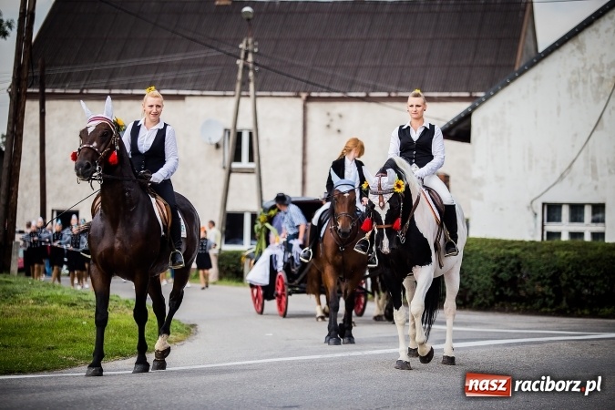Zdjęcie w galerii na portalu naszraciborz.pl: Niebo łaskawe dla Zabełkowa. Dożynki gminy Krzyżanowice FOTOREPORTAŻ wiadomości z regionu