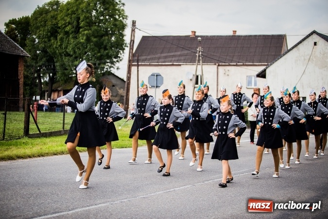Zdjęcie w galerii na portalu naszraciborz.pl: Niebo łaskawe dla Zabełkowa. Dożynki gminy Krzyżanowice FOTOREPORTAŻ wiadomości z regionu