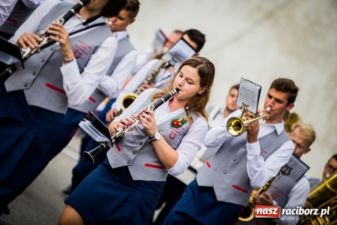 Zdjęcie w galerii na portalu naszraciborz.pl: Niebo łaskawe dla Zabełkowa. Dożynki gminy Krzyżanowice FOTOREPORTAŻ wiadomości z regionu
